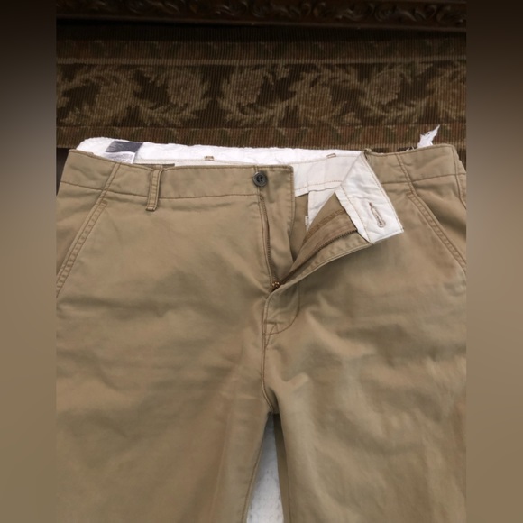 Levi’s khaki chinos 36x32 - Picture 6 of 10